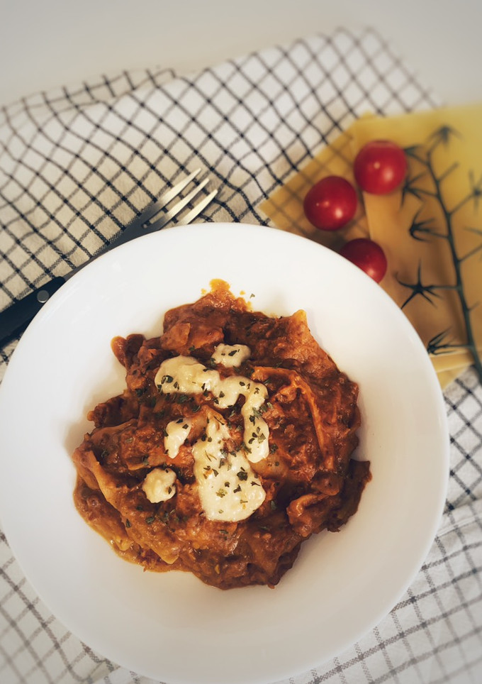 Una foto de “Lasaña” vegana a la sartén
