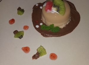 Una foto de Panna cotta de licor de café