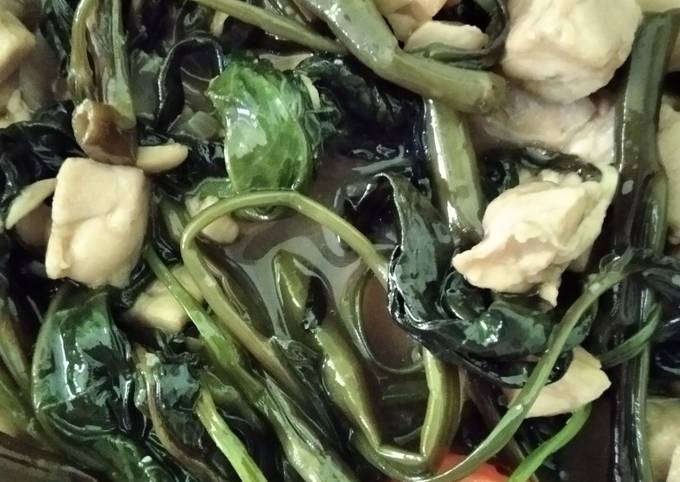 Langkah Mudah untuk Menyiapkan Tumis kangkung tempe maknyus, Lezat