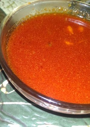 A picture of Chilli garlic honey sauce.