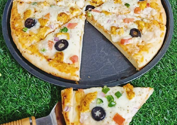 Chicken Tikka Pizza 🍕🍕 Recipe By Umme Ahmad Cookpad 5985