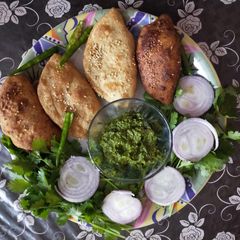 A picture of Rava potatoes pockets.