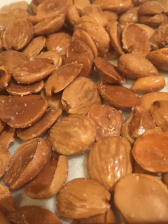 Una foto de Almendra marcona frita