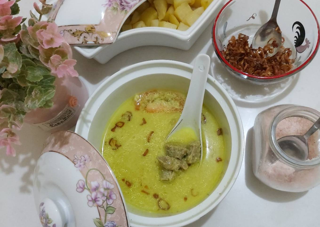 Langkah Mudah untuk Membuat Soto Betawi (Soto Daging), Menggugah Selera