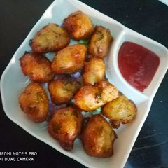 A picture of Rice mavu bonda.