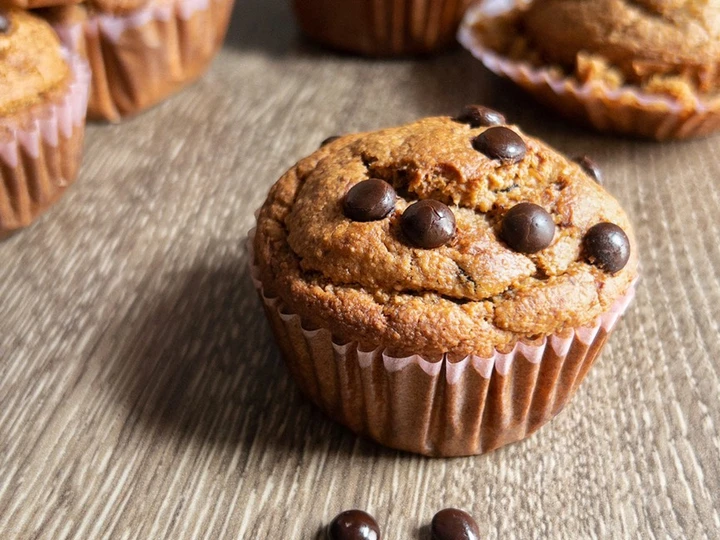 Cara Sederhana Menyiapkan Resep  Banana choco chip Muffins (Gluten Free) yang Sempurna, Lezat