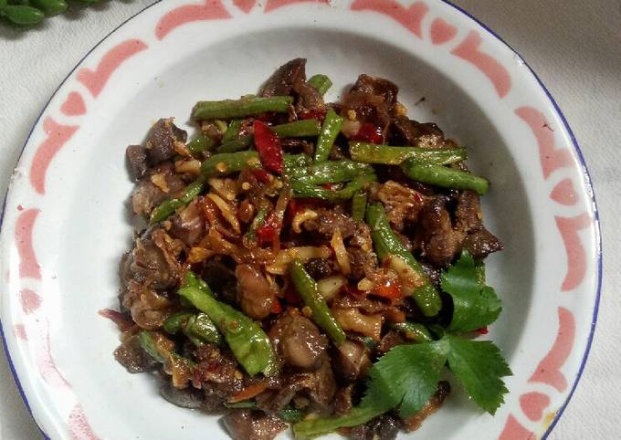 Cara Gampang Menyiapkan Tumis Pedas Hati Ampela yang Enak