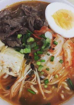 Hình của món Mì ramen kim chi thị bò.
