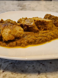 Una foto de Solomillo de cerdo en salsa de puerros, champiñones y zanahorias