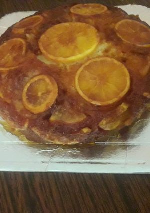 Una foto de Torta invertida de naranjas!!🍊🍊