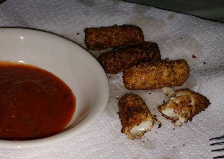 Steps to Prepare Award-winning Mozzarella Cheese Sticks