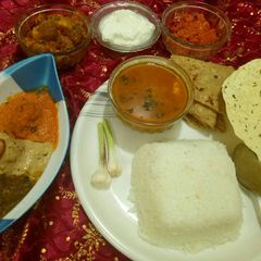 A picture of Sindhi kadi chaval.