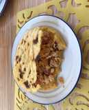 Arepas de harina pan amarilla con huevos perico