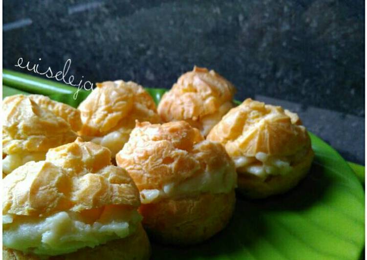 Kue sus vla anti kutukan 😁