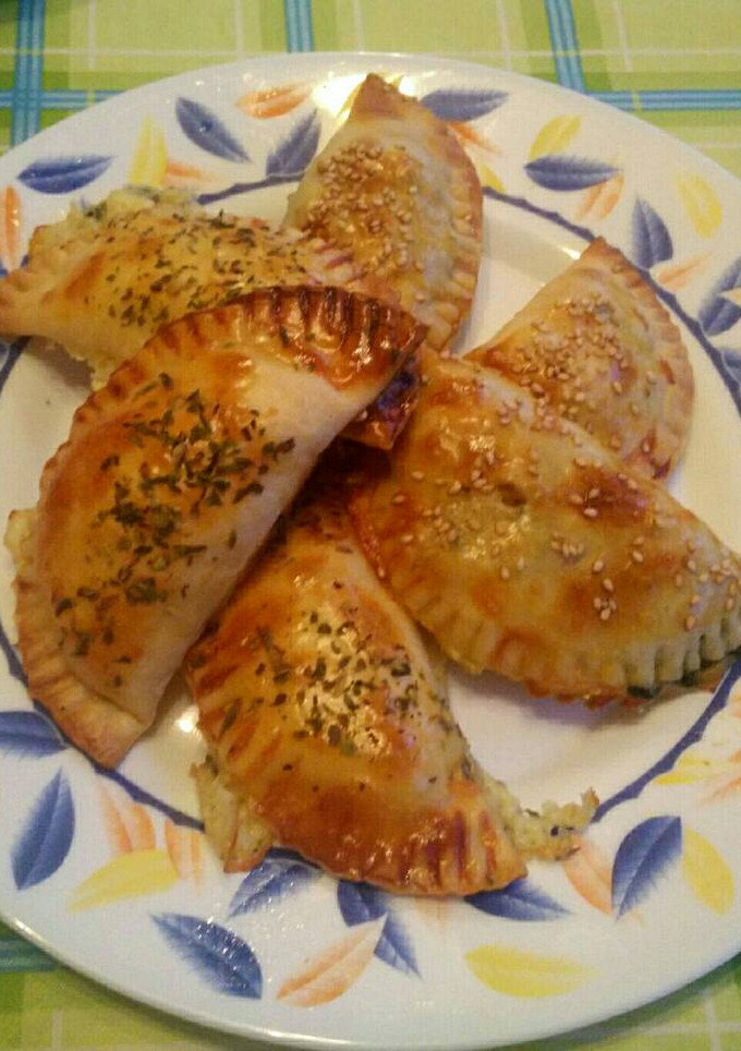Una foto de Empanadillas de salmón, espinacas y queso