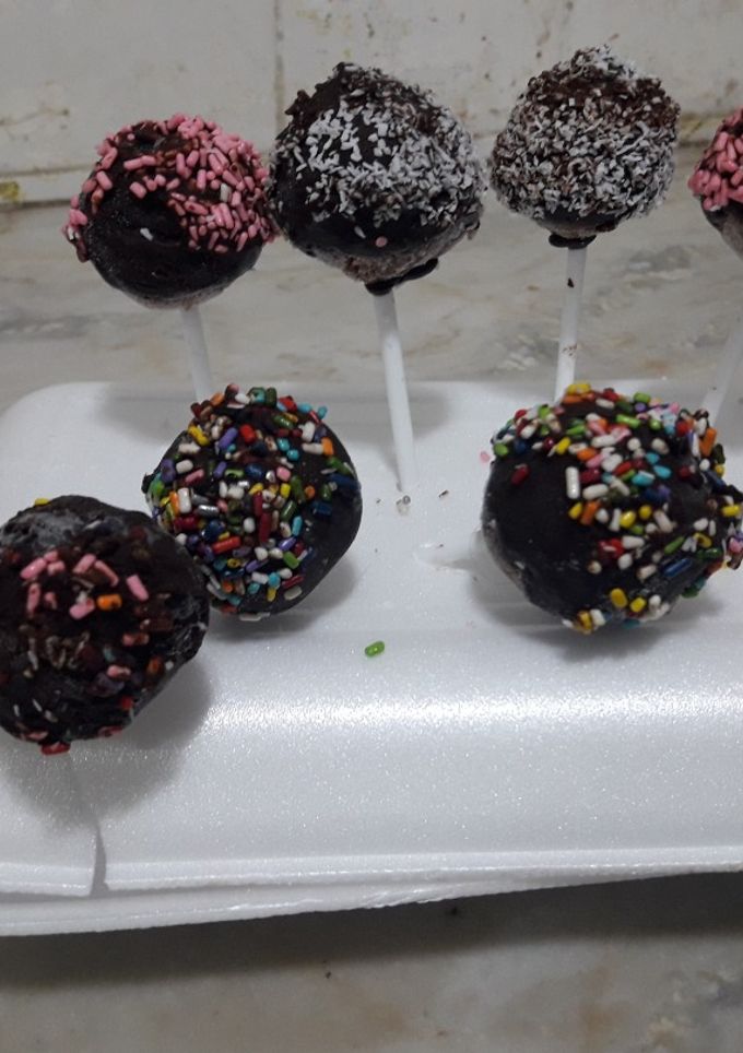 Una foto de Cake pops - chupetin de trufas