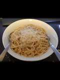 Pasta with Onion-Garlic-Chicken-Stock-Italian-Herbs-Bird's-Eye-Chili-Cream-Sauce