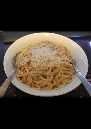 A picture of Pasta with Onion-Garlic-Chicken-Stock-Italian-Herbs-Bird's-Eye-Chili-Cream-Sauce.