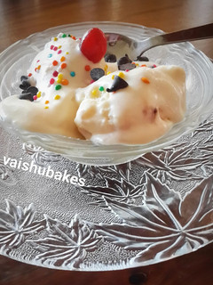 A picture of Vanilla Ice cream.