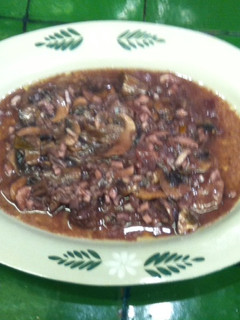 Una foto de Filetes con champignons al vino tinto ©