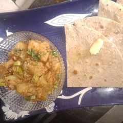 A picture of Aloo gobhi🍲.