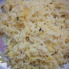 A picture of Namkeen rice.