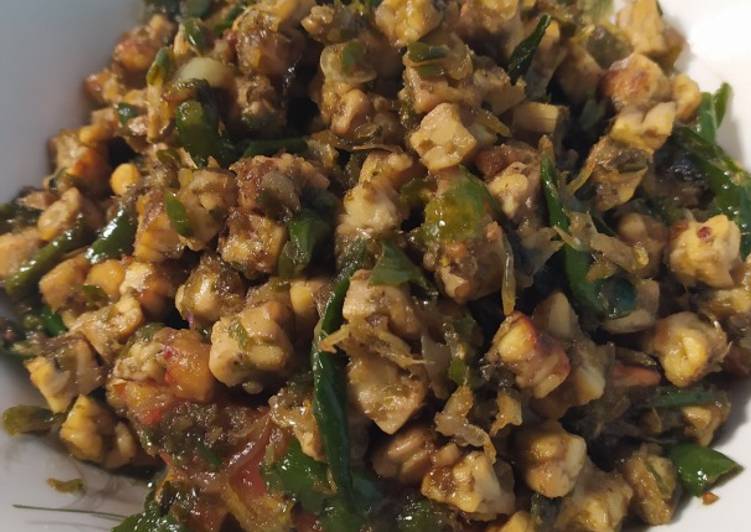 Sambel tempe ebi cabe ijo Sambel tempe ebi cabe ijo