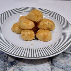 A picture of Pan Baked Fruit Jam Tart.
