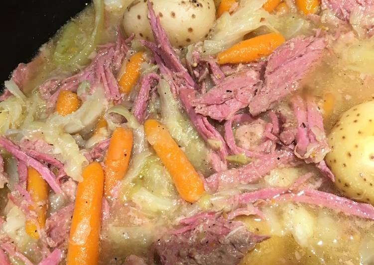 Crockpot Corn beef and Cabbage