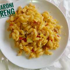 A picture of Makaroni goreng.