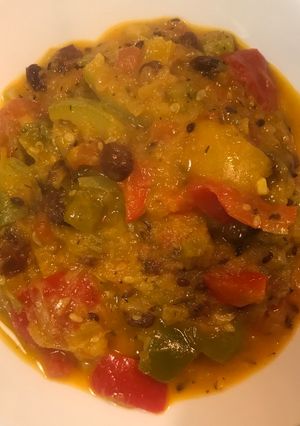 Foto principal de Fritada de pimientos y calabacín con pasas en Thermomix