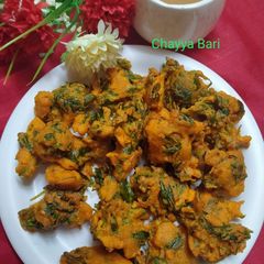 A picture of Methi Pakoda.