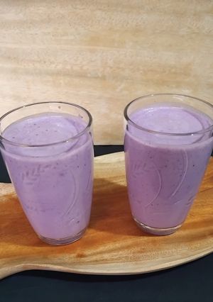 A picture of Jamun Lassi.