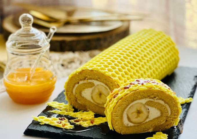 Медовий рулет з бананом «Медові соти»