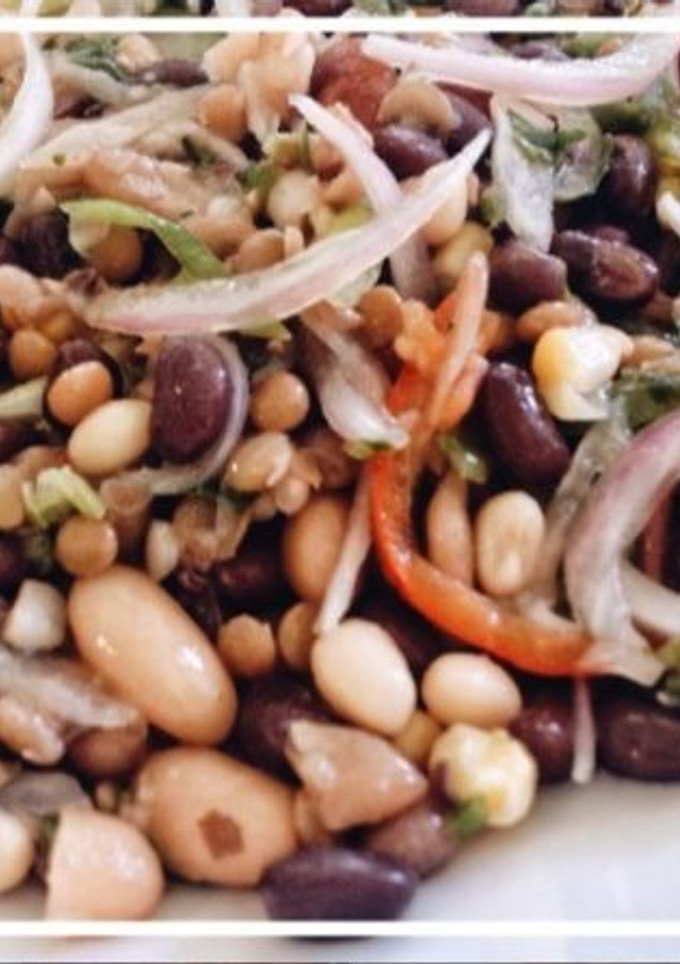 Una foto de Ensalada de granos