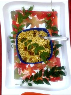 मुरमुरा नमकीन (murmura namkeen recipe in Hindi) रेसिपी मुख्य फोटो