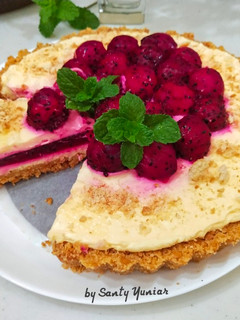 Foto resep Layered Dragon Fruit Tart (No Bake)