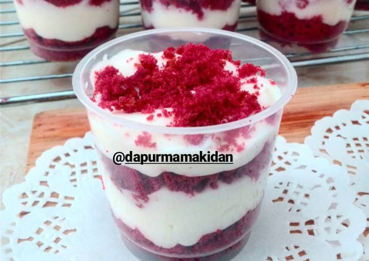 Red Velvet Dessert cup