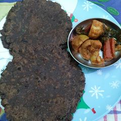 A picture of Ragi theple.