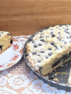 Puha áfonyás pite ropogós streusellel recept fotója