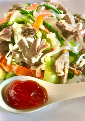 Hình của món Phở xào lòng vịt.