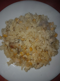 Tejszínes csirkemelles, gombás, kukoricás, tészta recept fotója