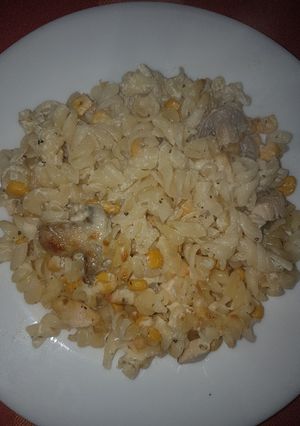 Tejszínes csirkemelles, gombás, kukoricás, tészta recept fotója