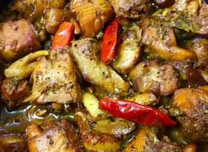 Hình của món Cá bống biển kho tiêu, gừng.