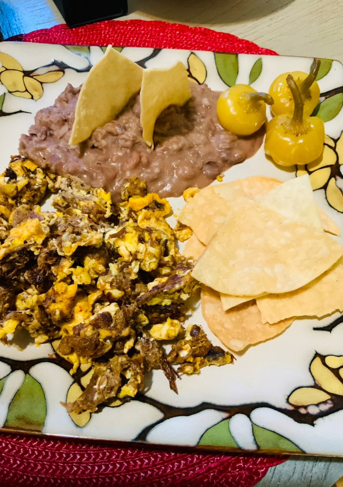 Una foto de Machaca con Huevo #lacocinadeconsuelo #saboraMexico