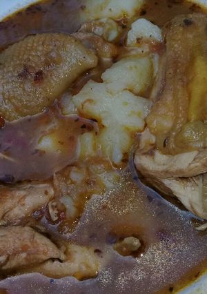 Una foto de Caldo de gallina casera
