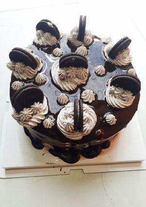 Hình của món Oreo cake ♡ trang trí bánh sinh nhật bằng bánh oreo.