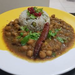 A picture of Punjabi thali.