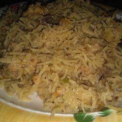 A picture of Chicken Yakhni Pulao.