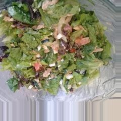 Green salad with fish A picture of Green salad with fish.
